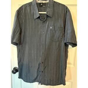 HURLEY Men's XL Gray Pinstripe Button Up Short Sleeve Shirt - Surf Skate Casual